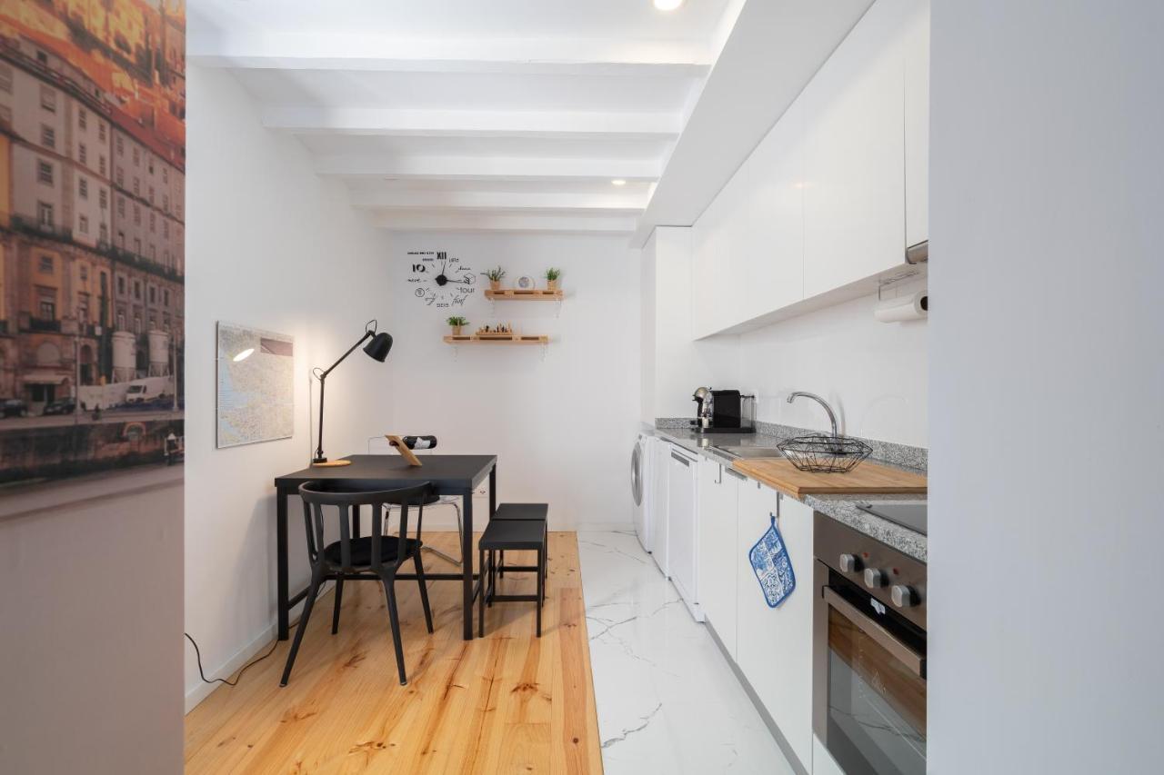 Sunny Bright Duplexes & Pool By Host Wise ヴィラ・ノヴァ・デ・ガイア エクステリア 写真
