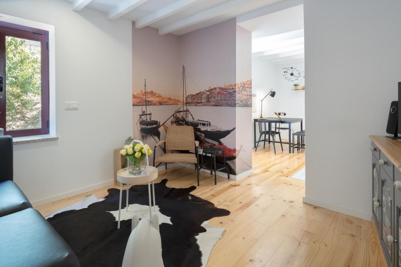 Sunny Bright Duplexes & Pool By Host Wise ヴィラ・ノヴァ・デ・ガイア エクステリア 写真