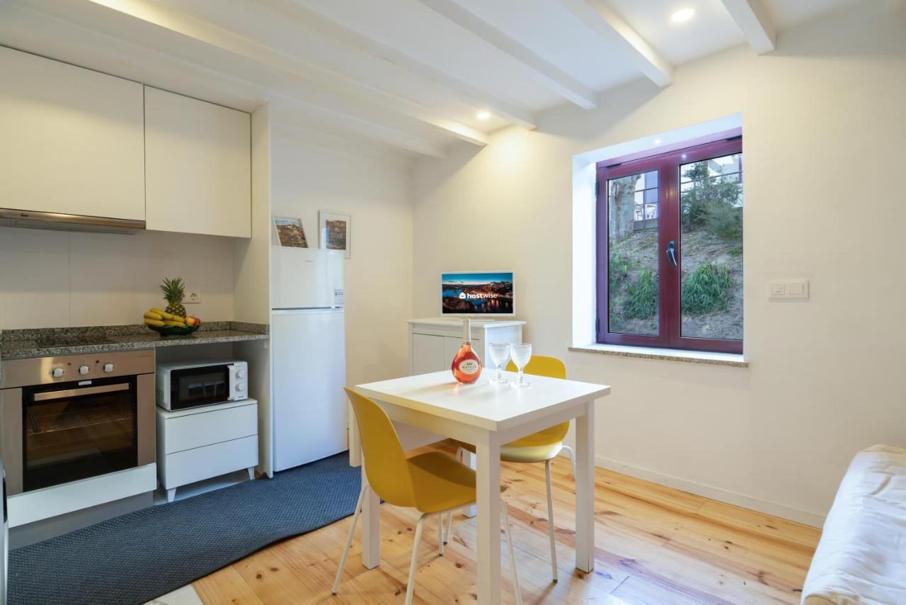 Sunny Bright Duplexes & Pool By Host Wise ヴィラ・ノヴァ・デ・ガイア エクステリア 写真